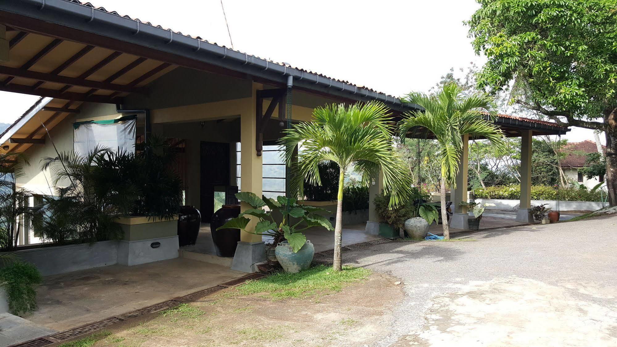Albatross Boutique Villa 康提 外观 照片