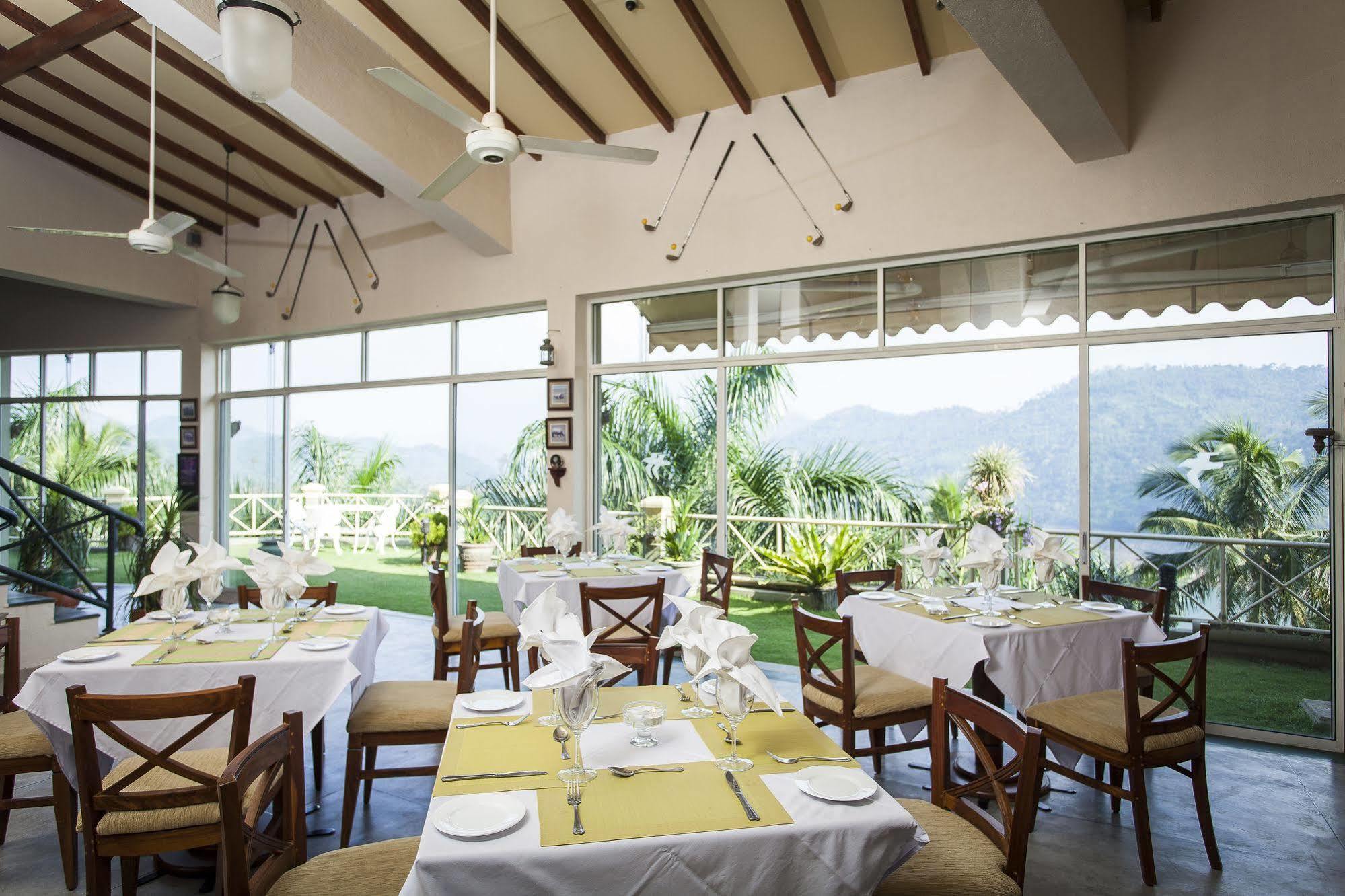 Albatross Boutique Villa 康提 外观 照片
